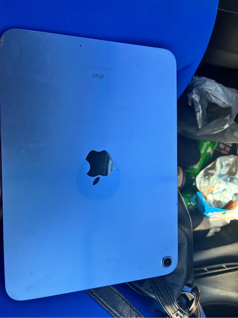 Apple iPad gen 10 blue